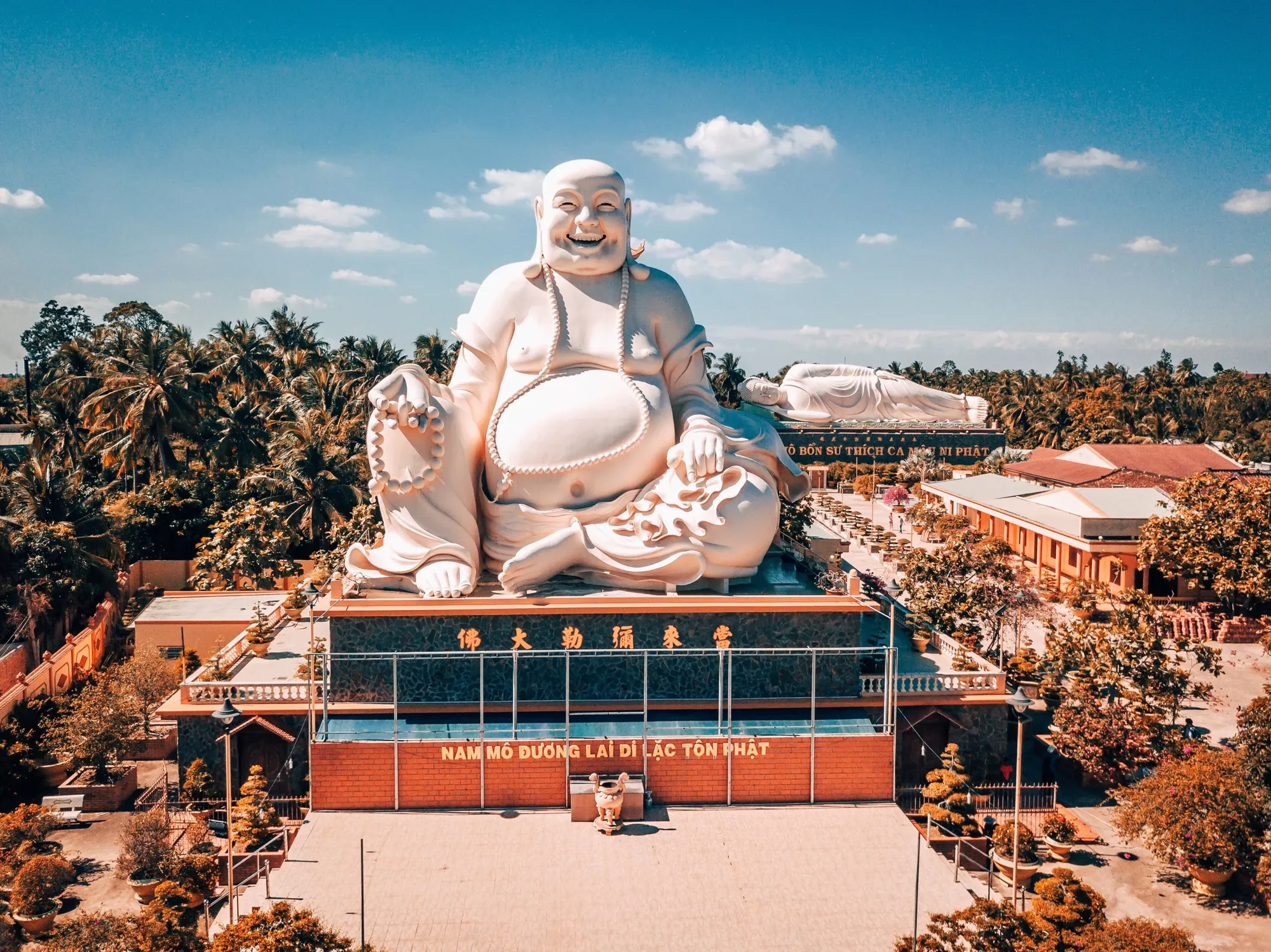  Buddha at Vĩnh Tràng Temple, Mÿ Tho 