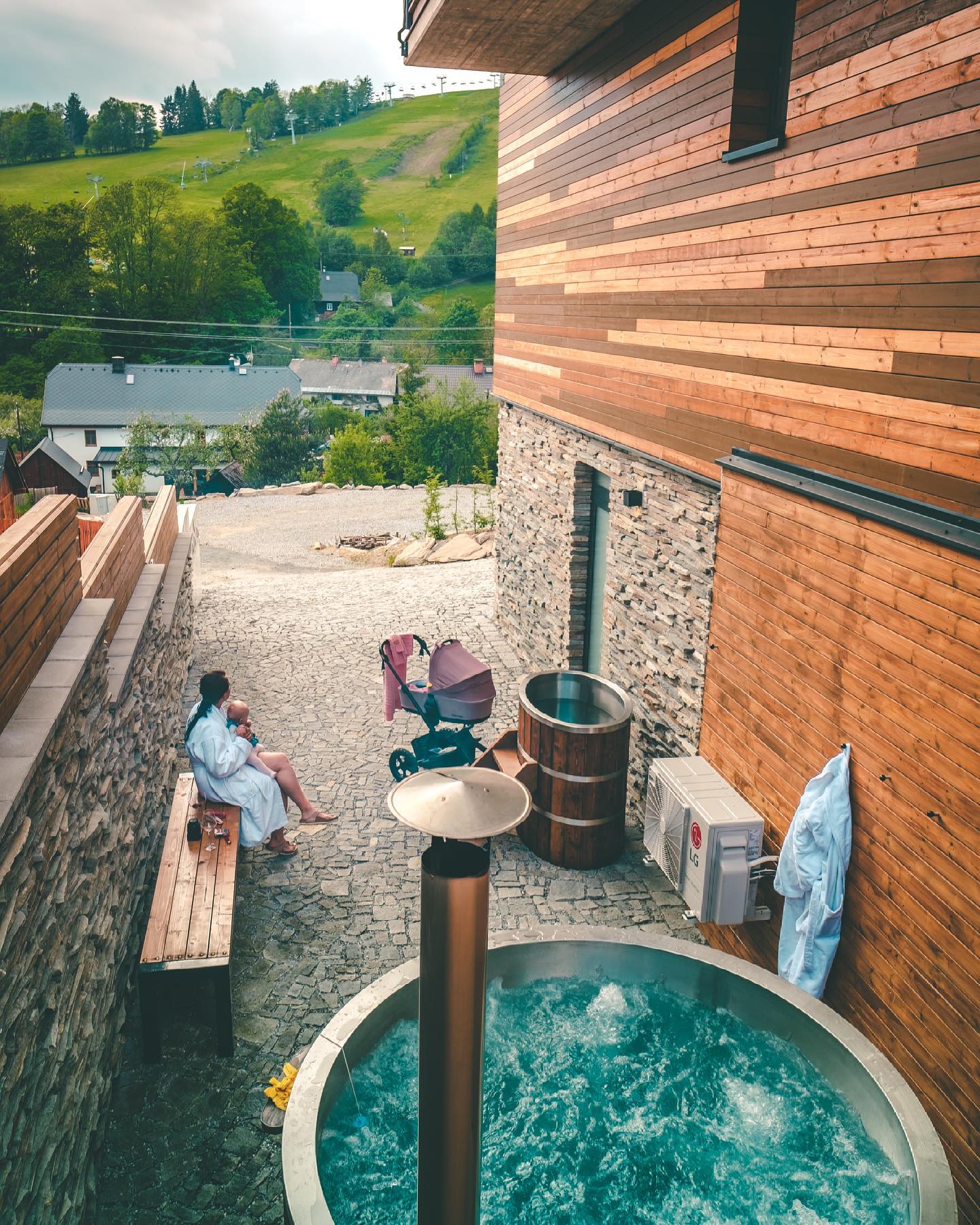 It was an amazing weekend in @la_bouda set in the marvellous Jeseníky mountains. La Bouda are two fully equipped apartments with spa and wellness build last year in the small villa